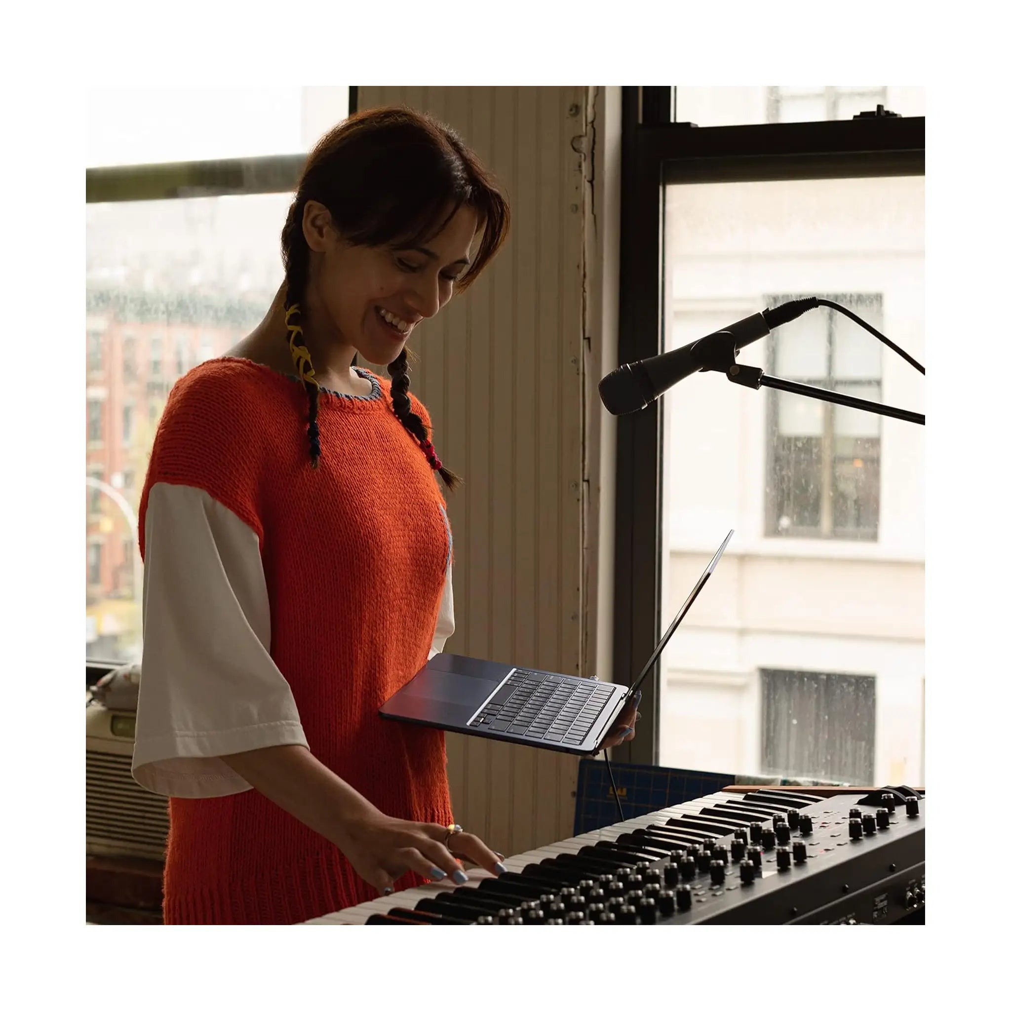 Apple MacBook Air 13-inch - Apple M2 chip