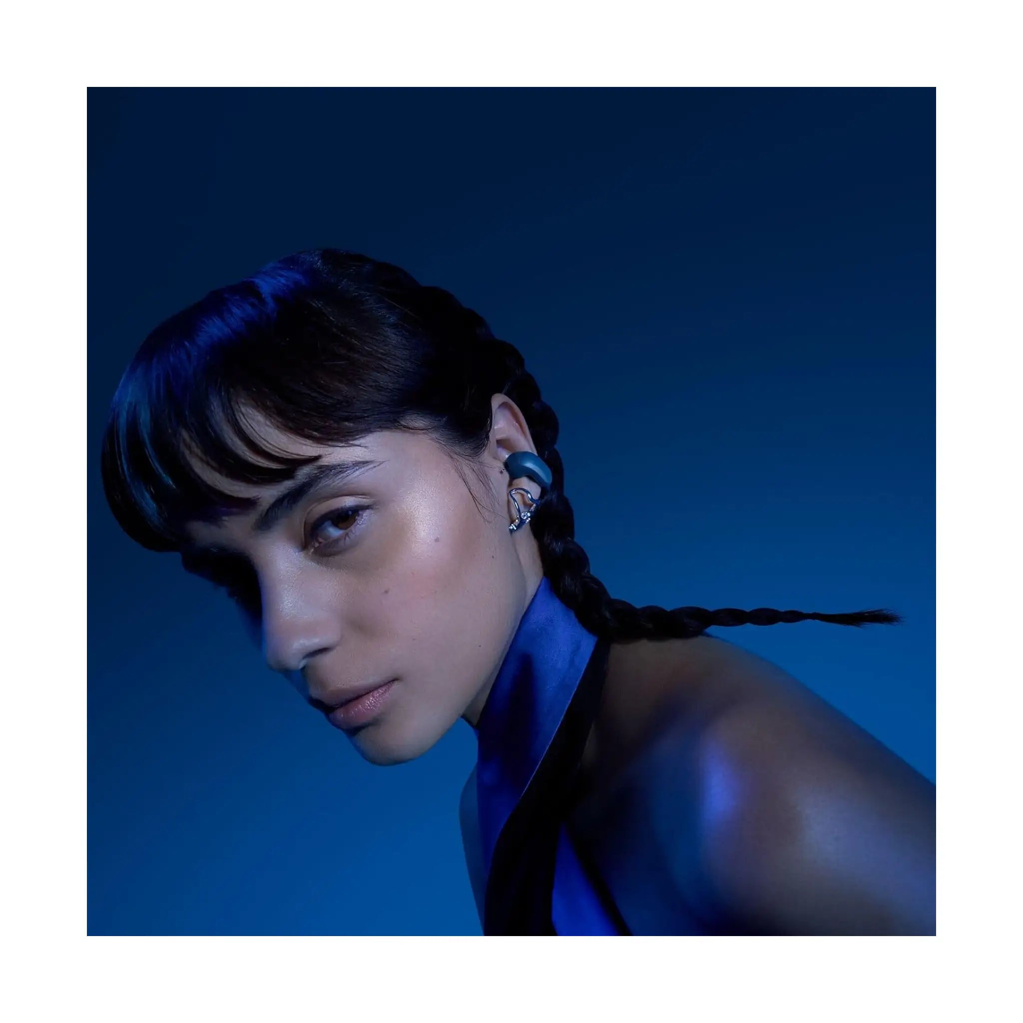 #Color_Lunar Blue