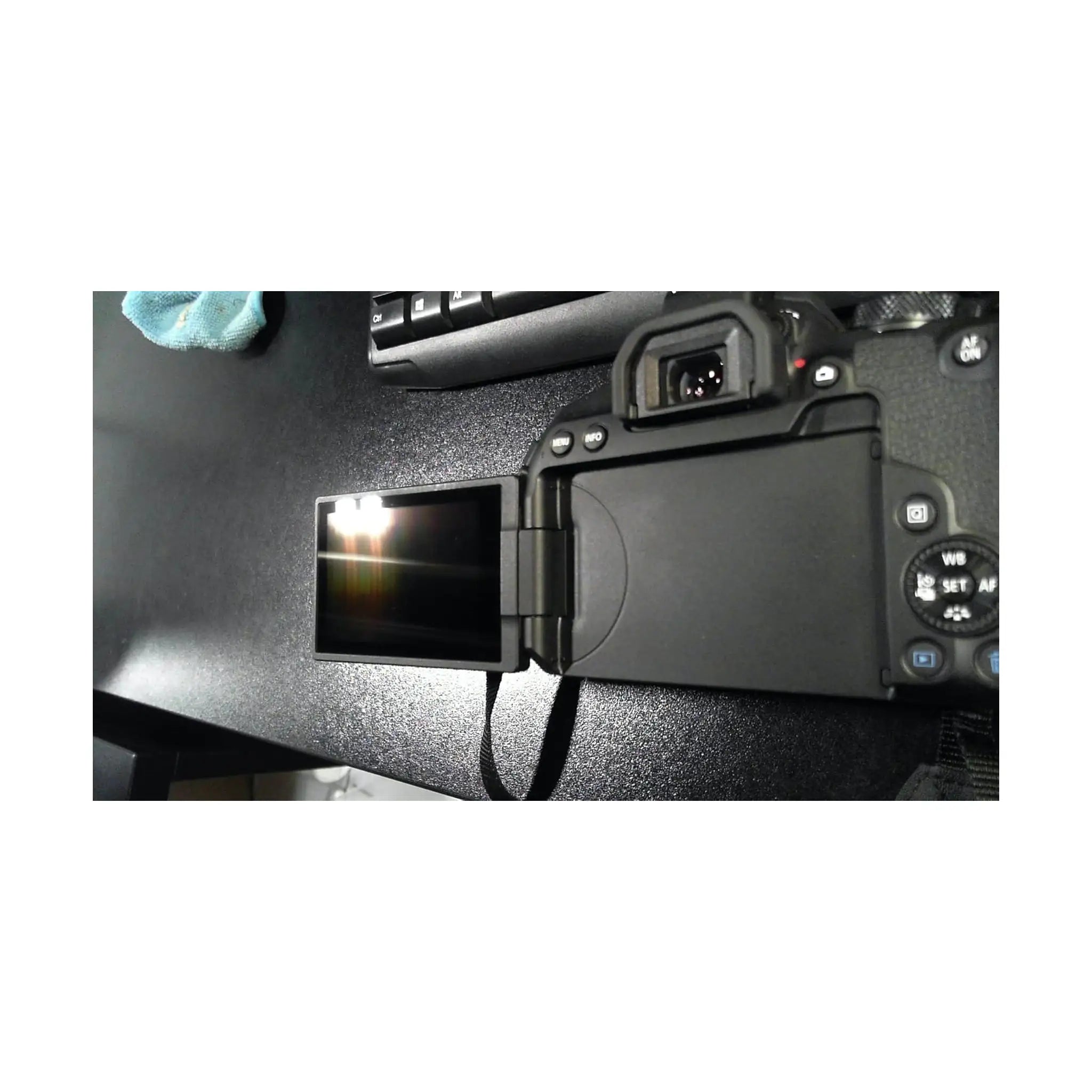 #Kit Options_with EF-S 18-55mm F/4-5.6 IS STM Lens