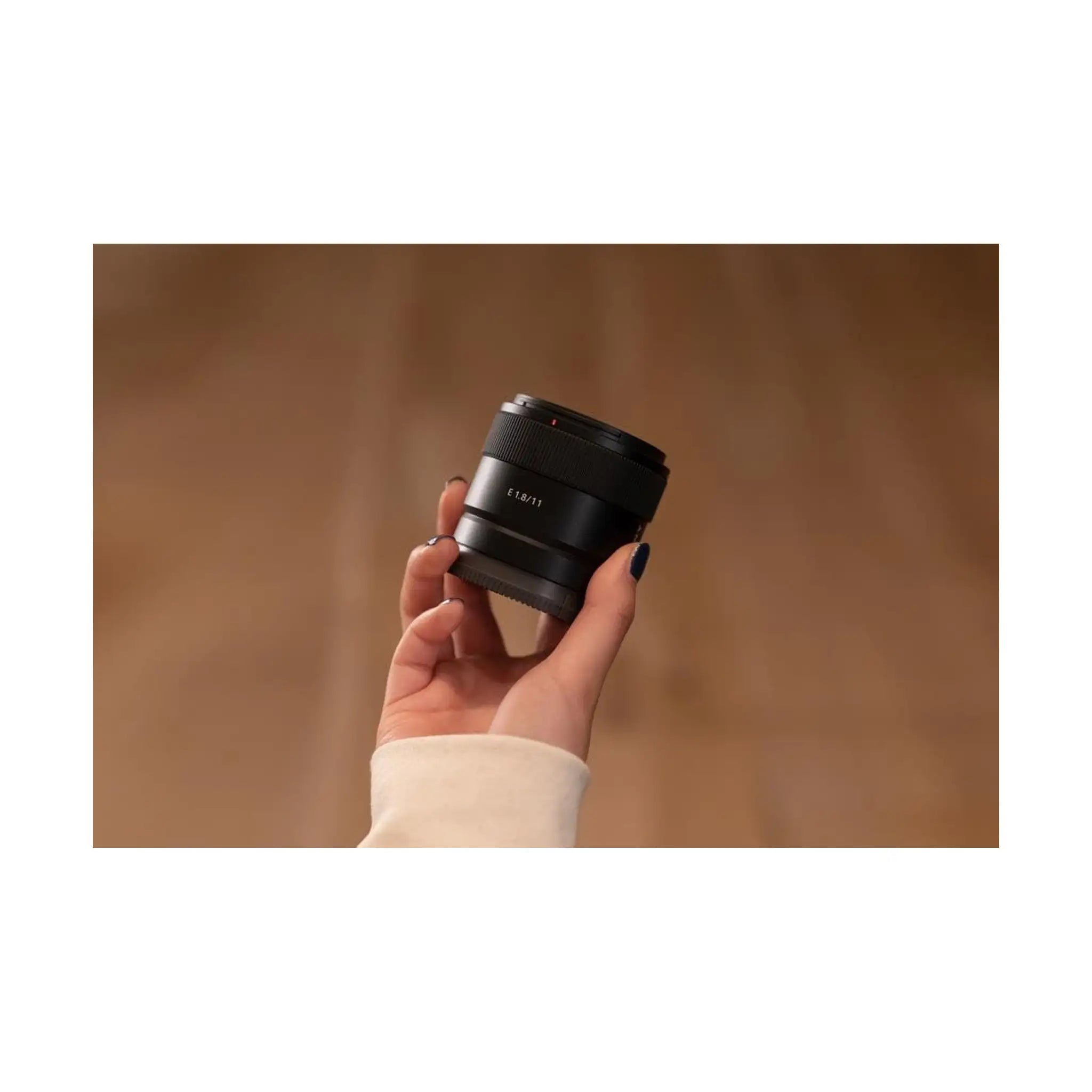 Sony E 11mm F1.8 APS C Wide Angle Prime Lens